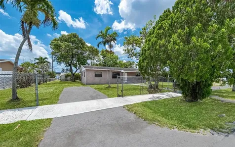 20525 NW 28th Court Miami Gardens FL 33056