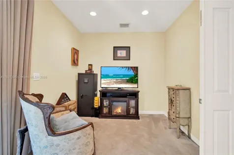 7582 SW 191st Street Cutler Bay FL 33157