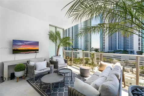 851 NE 1st Avenue Miami FL 33132