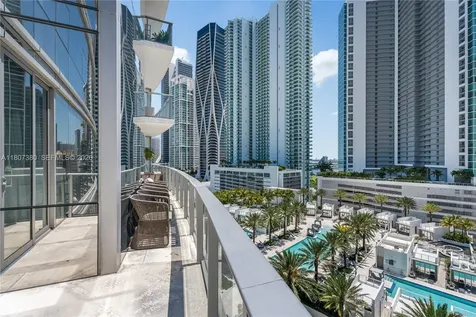 851 NE 1st Avenue Miami FL 33132