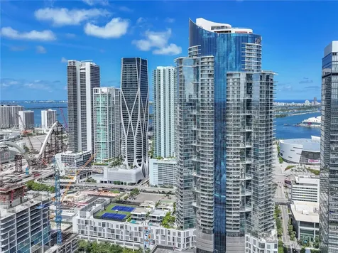 851 NE 1st Avenue Miami FL 33132
