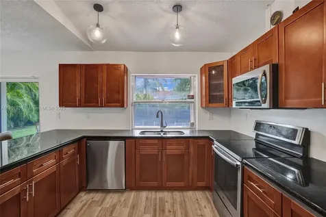 20260 NE 25th Avenue Miami FL 33180