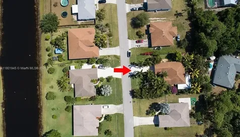 2014 SE Mantua Street Port St. Lucie FL 34952