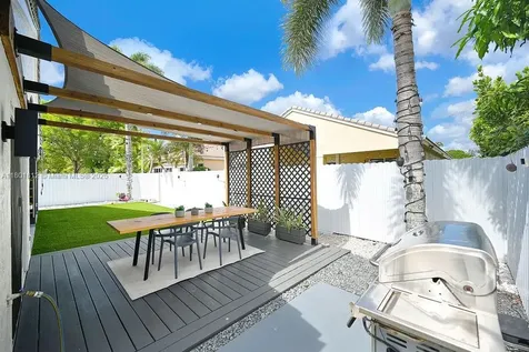 1550 SW 194th Avenue Pembroke Pines FL 33029