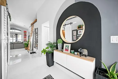 1550 SW 194th Avenue Pembroke Pines FL 33029