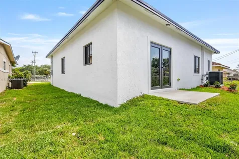 2536 NW 15th Street Fort Lauderdale FL 33311