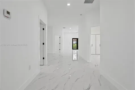 2536 NW 15th Street Fort Lauderdale FL 33311