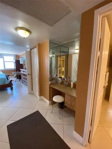 3180 S Ocean Drive Hallandale Beach FL 33009