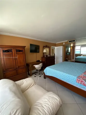 3180 S Ocean Drive Hallandale Beach FL 33009
