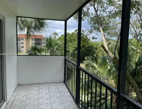 4164 Inverrary Drive Lauderhill FL 33319