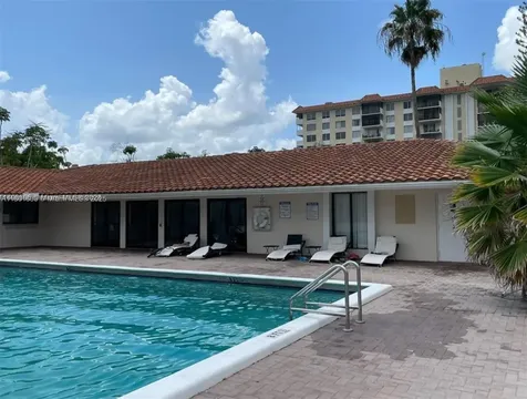 4164 Inverrary Drive Lauderhill FL 33319
