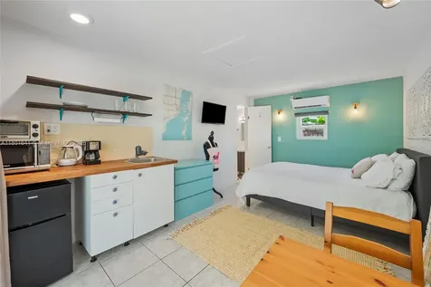1780 SW 14th Terrace Miami FL 33145