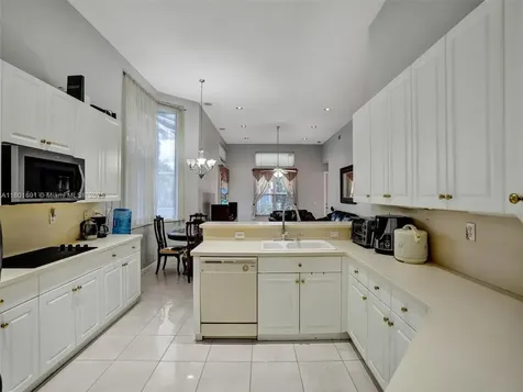 4985 NW 120th Avenue Coral Springs FL 33076