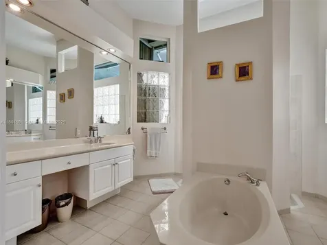 4985 NW 120th Avenue Coral Springs FL 33076