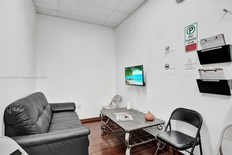 850 NW 12th Terrace Pompano Beach FL 33069