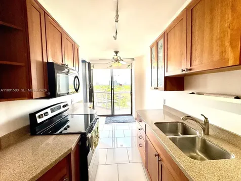 3610 Yacht Club Drive Aventura FL 33180