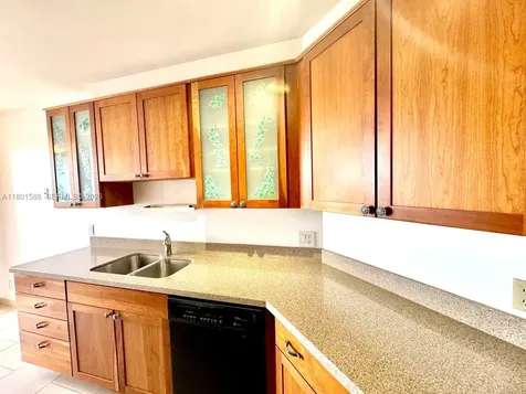 3610 Yacht Club Drive Aventura FL 33180