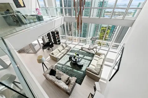 851 NE 1st Avenue Miami FL 33132