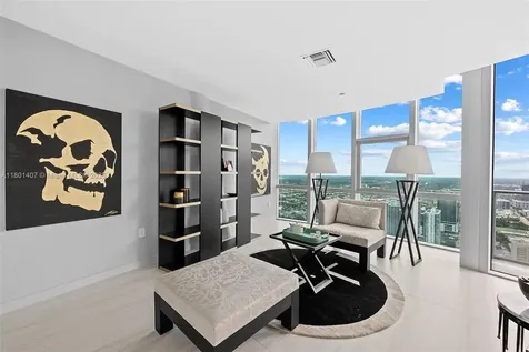 851 NE 1st Avenue Miami FL 33132
