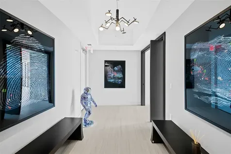 851 NE 1st Avenue Miami FL 33132