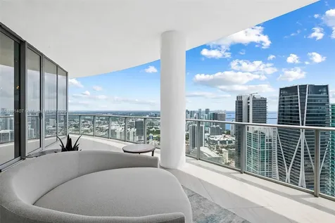 851 NE 1st Avenue Miami FL 33132