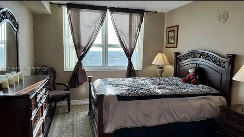 2665 SW 37th Avenue Miami FL 33133