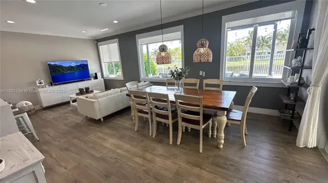1192 Chinaberry Drive Weston FL 33327