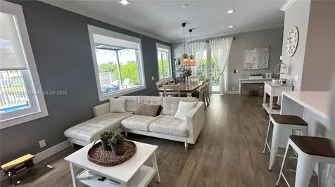 1192 Chinaberry Drive Weston FL 33327