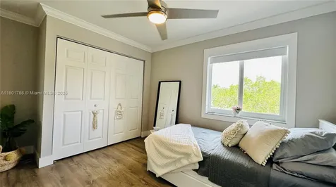 1192 Chinaberry Drive Weston FL 33327