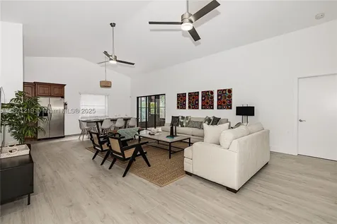 216 SE 9th Street Dania Beach FL 33004