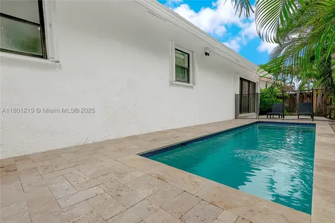 216 SE 9th Street Dania Beach FL 33004