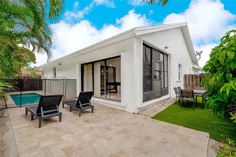 216 SE 9th Street Dania Beach FL 33004