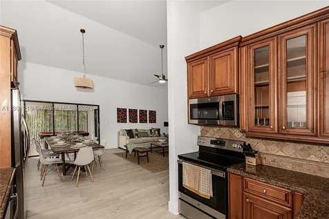 216 SE 9th Street Dania Beach FL 33004