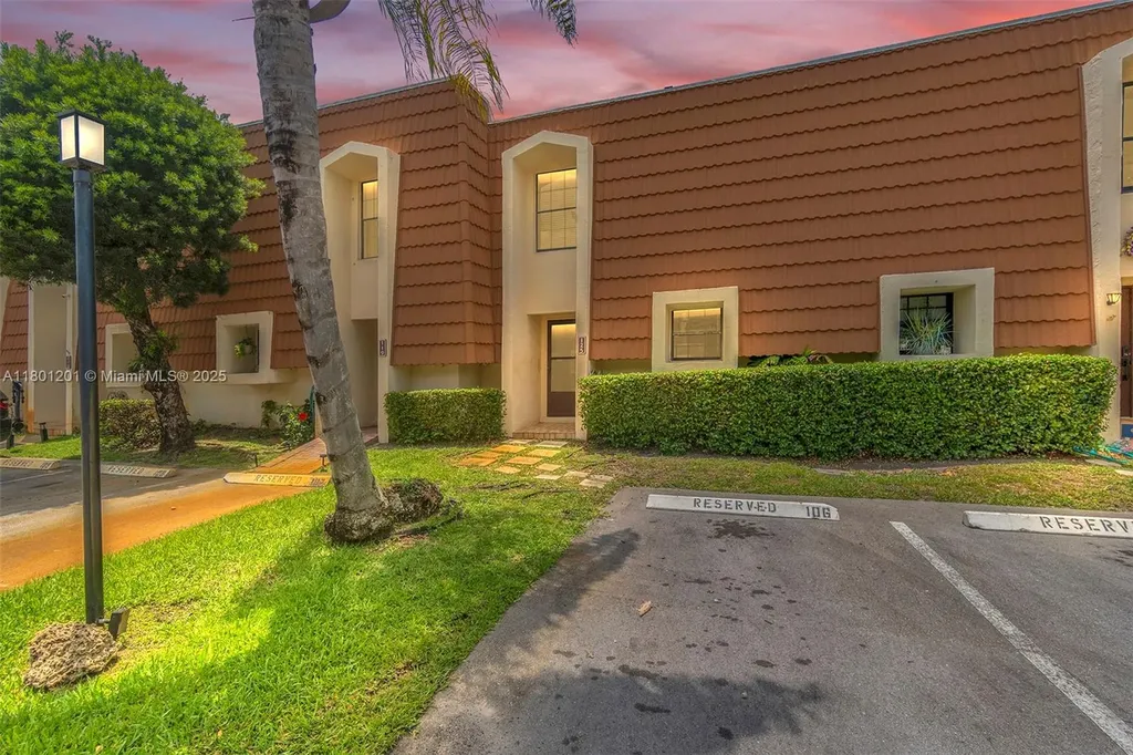 125 NW 115th Terrace Plantation FL 33325