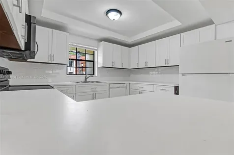 125 NW 115th Terrace Plantation FL 33325