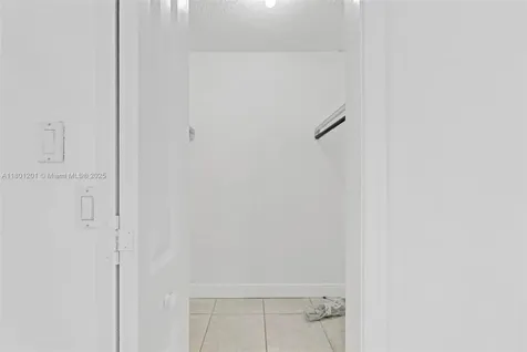 125 NW 115th Terrace Plantation FL 33325