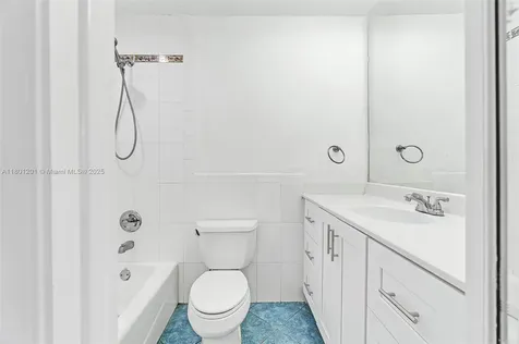125 NW 115th Terrace Plantation FL 33325