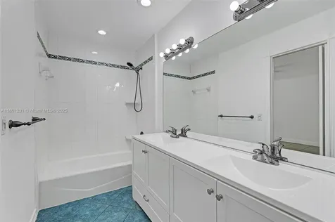 125 NW 115th Terrace Plantation FL 33325