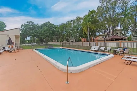 125 NW 115th Terrace Plantation FL 33325