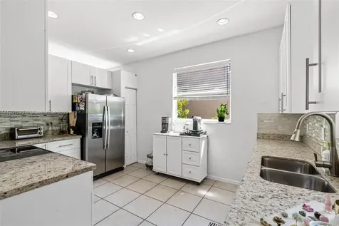 5832 NW 120th Avenue Coral Springs FL 33076