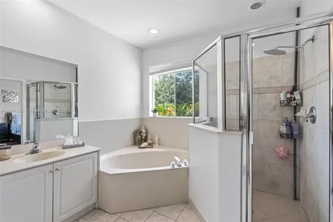 5832 NW 120th Avenue Coral Springs FL 33076