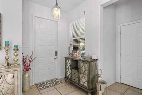 5832 NW 120th Avenue Coral Springs FL 33076