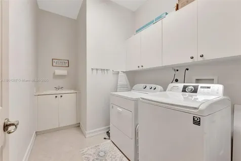 12668 NW 74th Place Parkland FL 33076