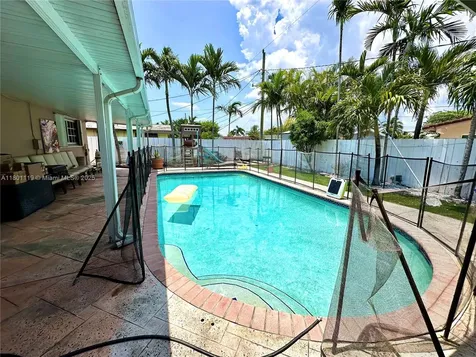 21000 NE 26th Avenue Miami FL 33180