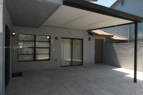 8098 NW 99th Terrace Hialeah Gardens FL 33016