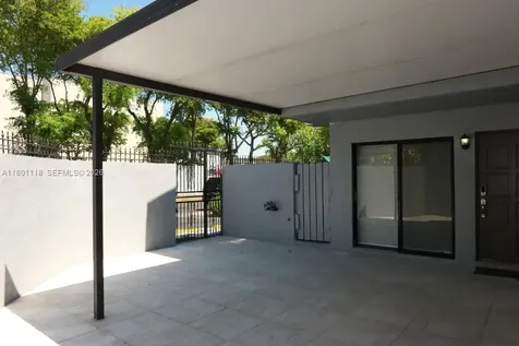 8098 NW 99th Terrace Hialeah Gardens FL 33016