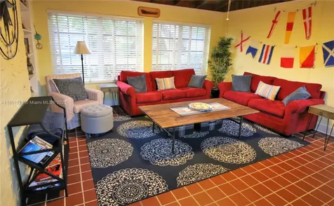 804 SE 10th Street Fort Lauderdale FL 33316