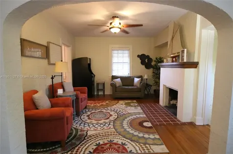 804 SE 10th Street Fort Lauderdale FL 33316