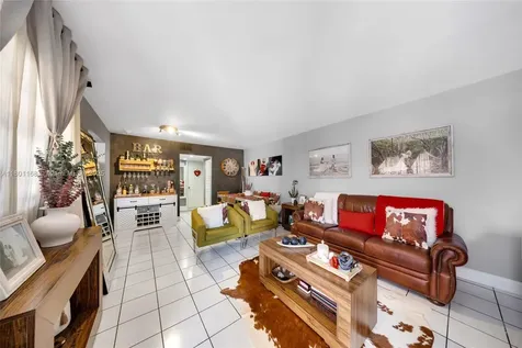 569 SW 4th Street Miami FL 33130