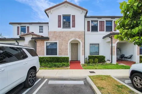 11390 W 34th Way Hialeah FL 33018